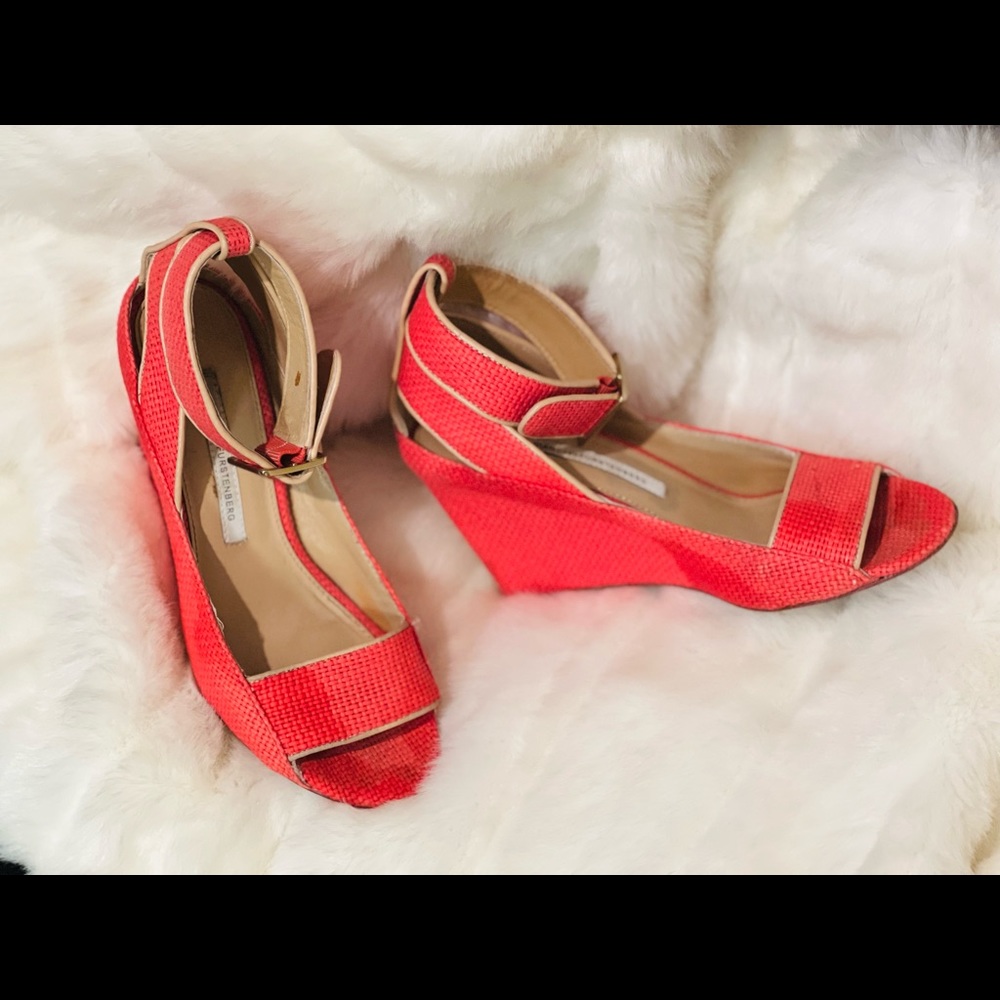 Diane Von Furtenburg wedges with buckle